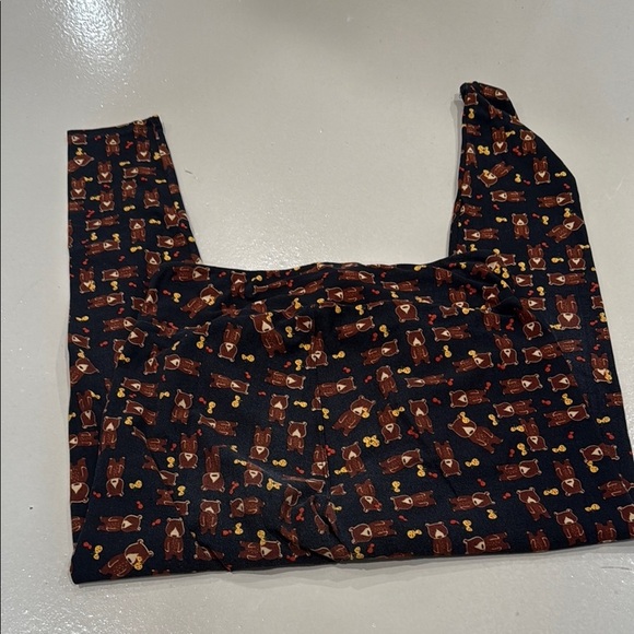 LuLaRoe Leggings lot of 3- Black, Green, Red themed bears skeletons one size - Picture 7 of 10